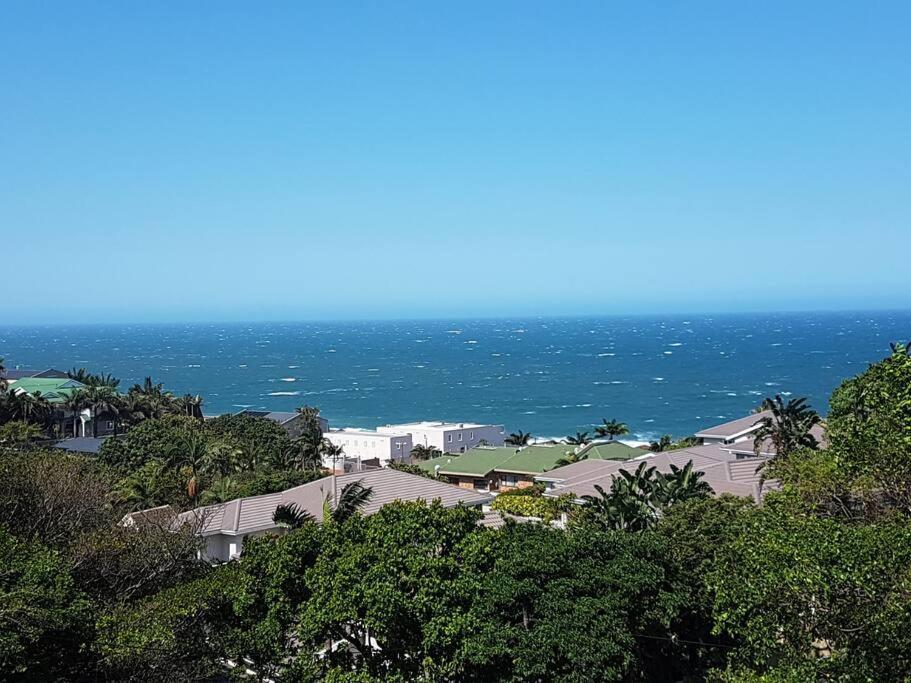 4 Bedroom House With Lovely Sea Views. Ballito Exteriér fotografie